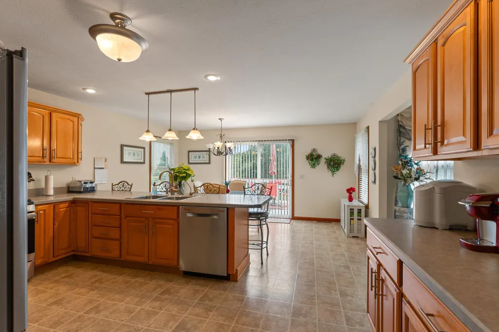 17883 Paradise Lake Calvin Township MI 49095