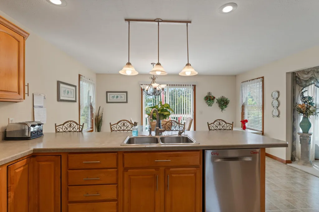 17883 Paradise Lake Calvin Township MI 49095