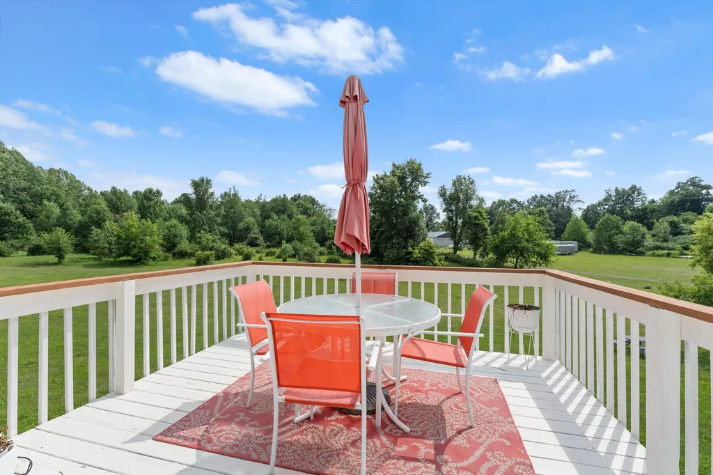 17883 Paradise Lake Calvin Township MI 49095