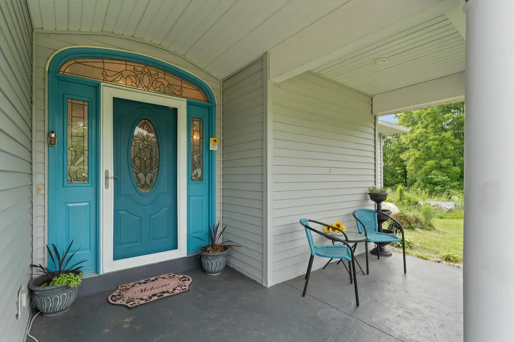 17883 Paradise Lake Calvin Township MI 49095
