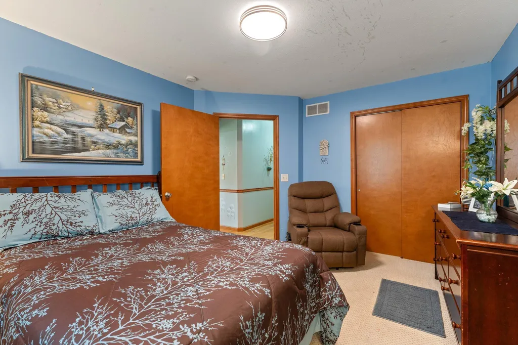 17883 Paradise Lake Calvin Township MI 49095