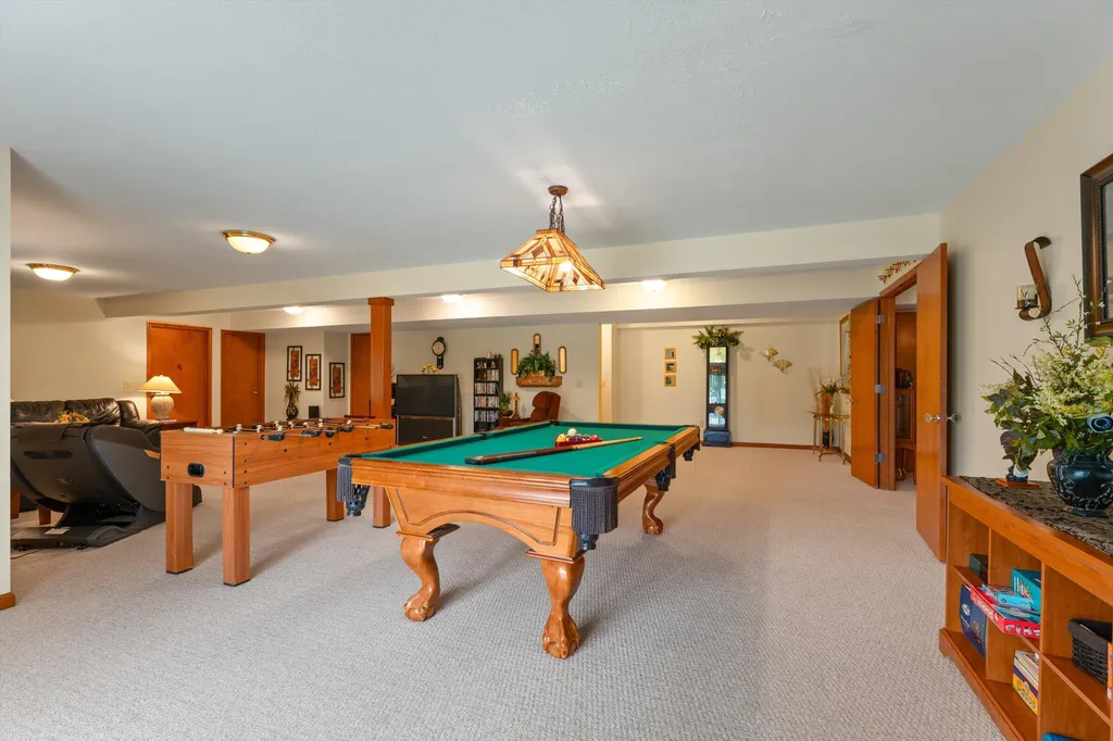 17883 Paradise Lake Calvin Township MI 49095