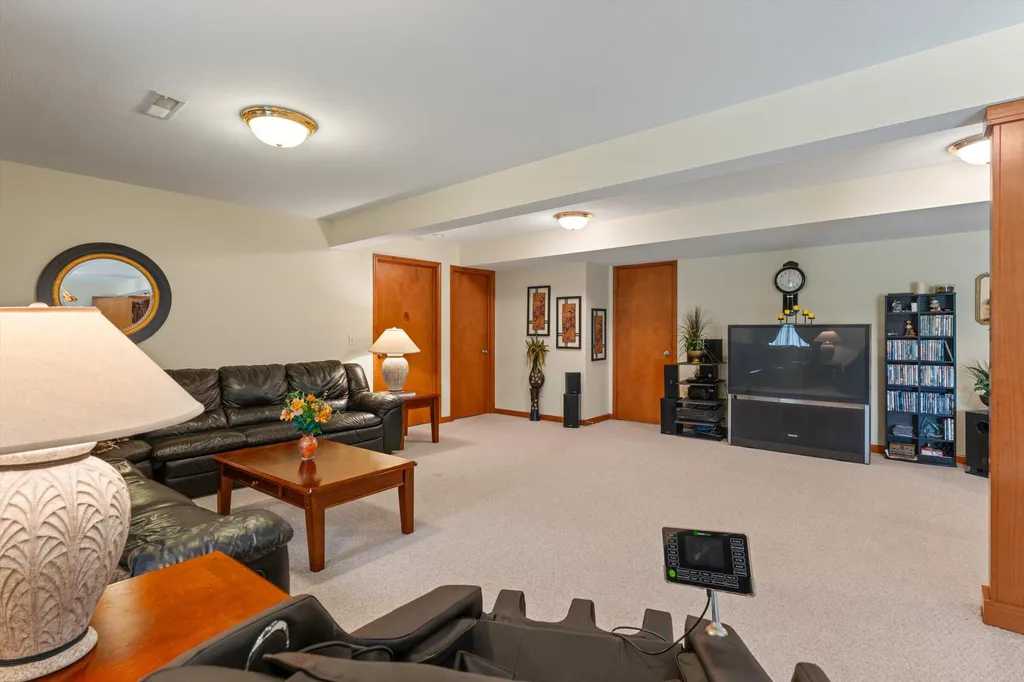 17883 Paradise Lake Calvin Township MI 49095