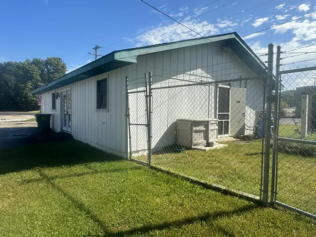 206 E State Street Cassopolis Village MI 49031