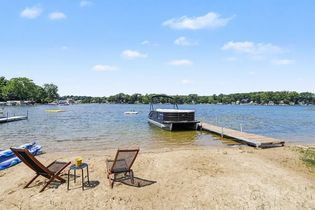 67560 95th Avenue Keeler Township MI 49047