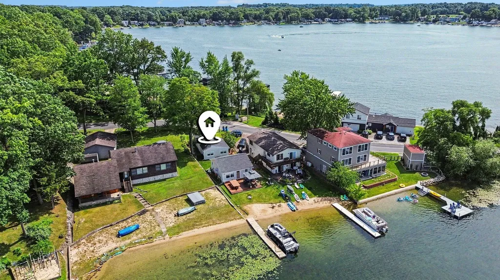 67560 95th Avenue Keeler Township MI 49047