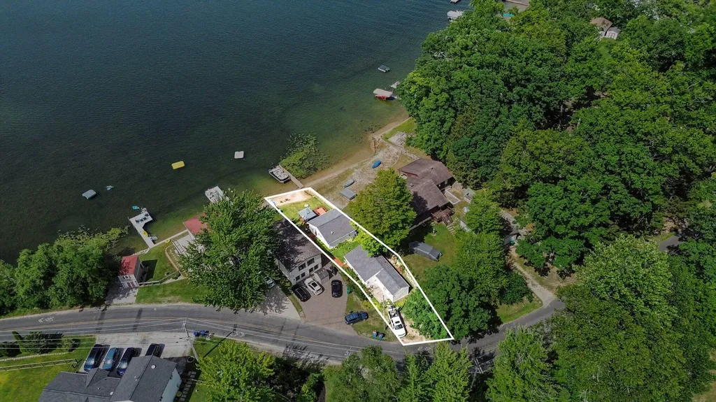 67560 95th Avenue Keeler Township MI 49047