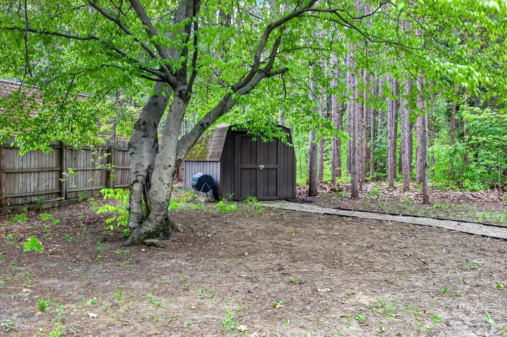 3109 River Bend Trail Manlius Township MI 49408