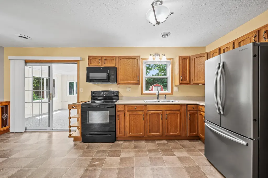 2296 Janellen Drive Howard Township MI 49120
