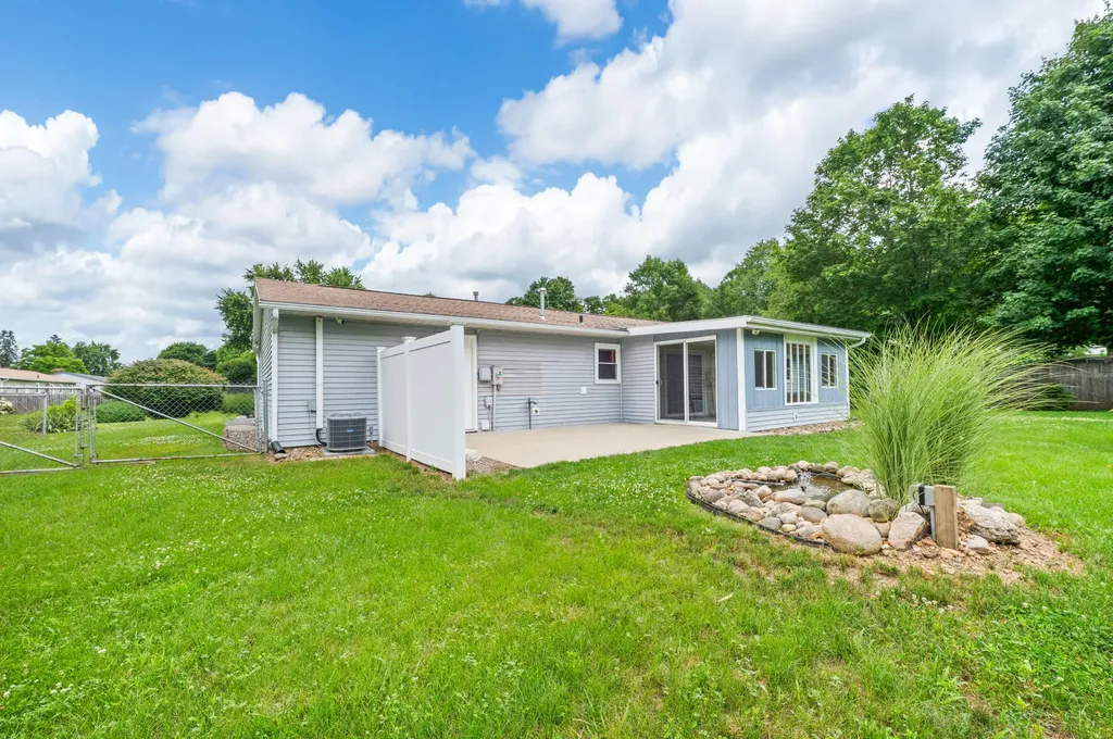 2296 Janellen Drive Howard Township MI 49120