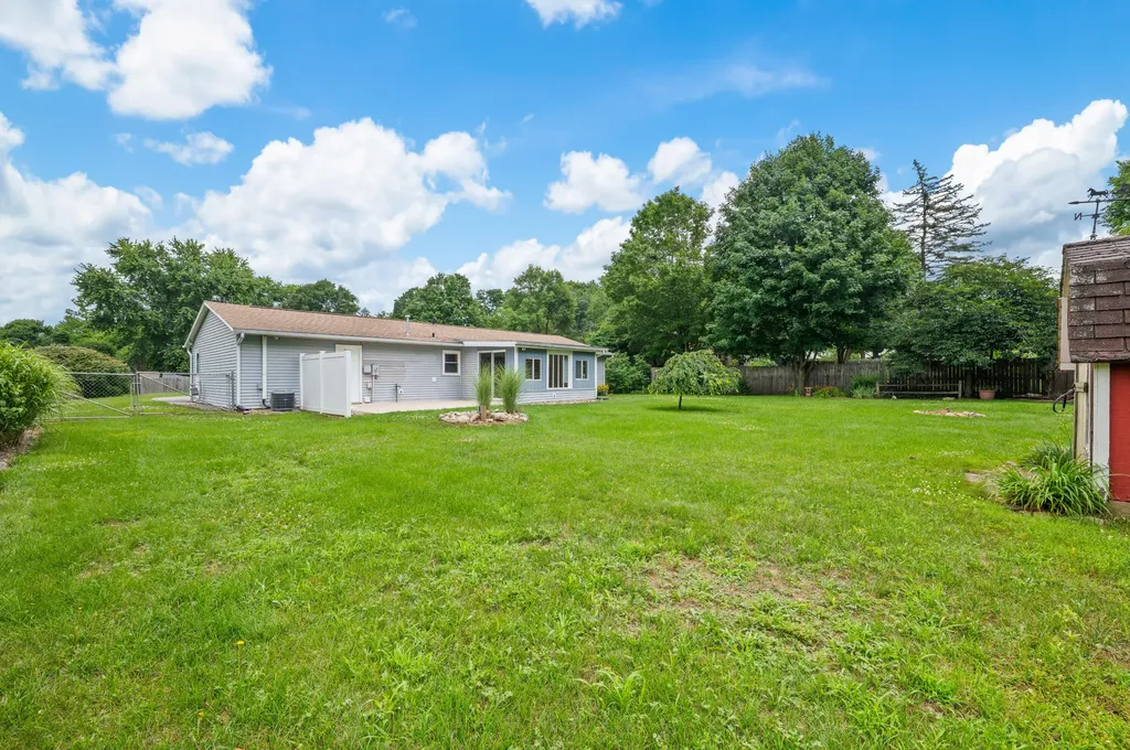 2296 Janellen Drive Howard Township MI 49120