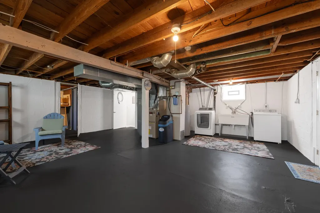 318 Whitcomb Street Kalamazoo City MI 49001