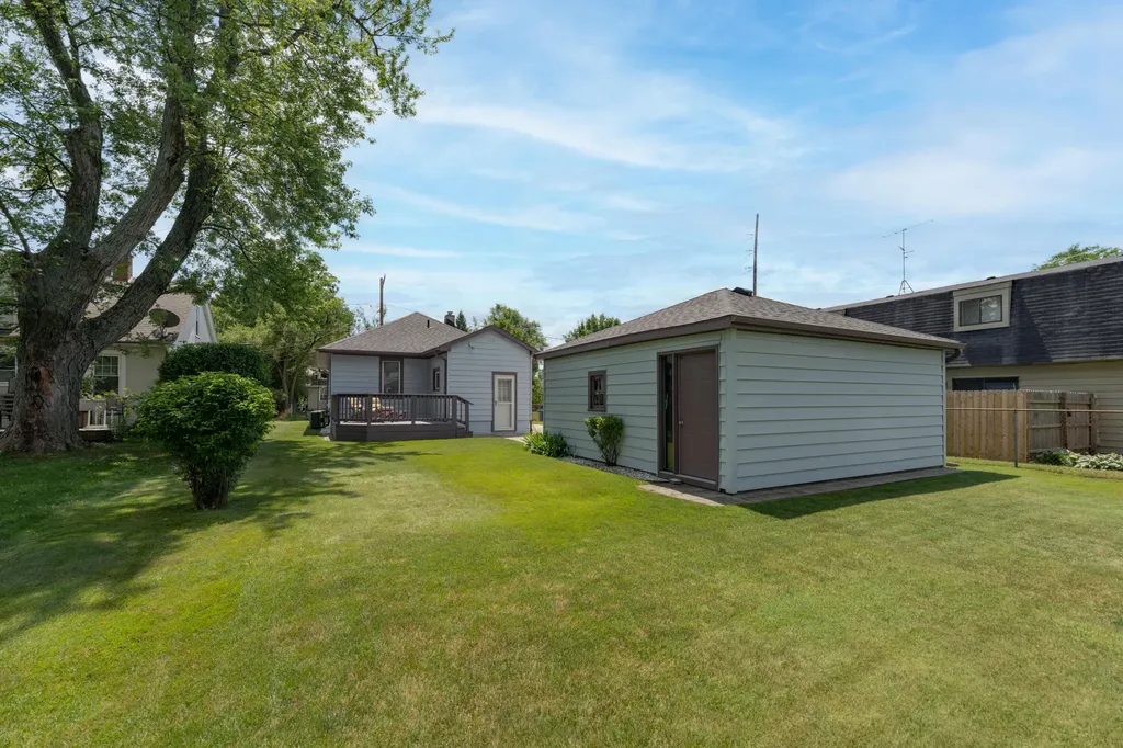 318 Whitcomb Street Kalamazoo City MI 49001