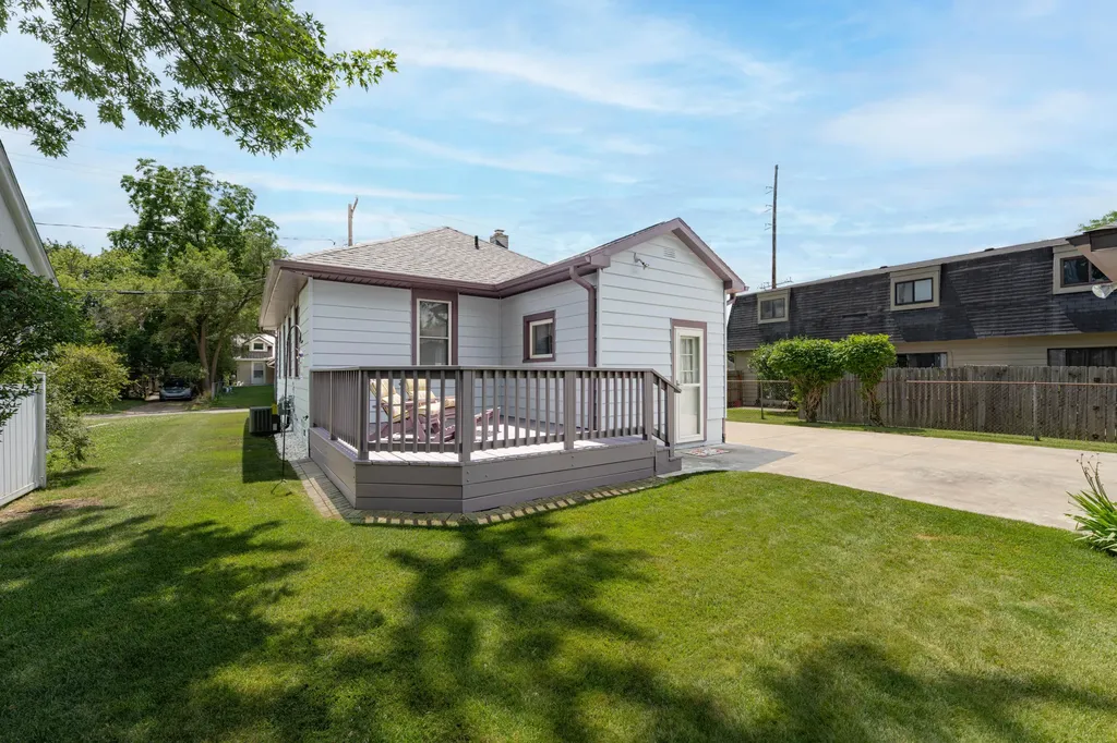 318 Whitcomb Street Kalamazoo City MI 49001