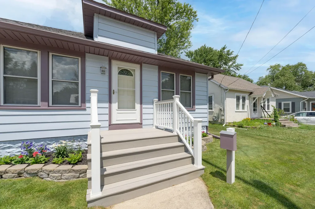 318 Whitcomb Street Kalamazoo City MI 49001