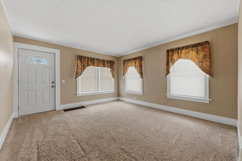 318 Whitcomb Street Kalamazoo City MI 49001