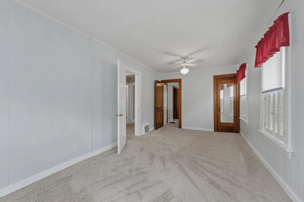 318 Whitcomb Street Kalamazoo City MI 49001