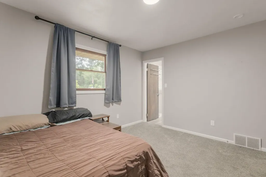 2135 S 13th Street Niles Township MI 49120