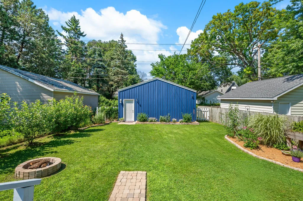 913 Wolcott Avenue St. Joseph City MI 49085