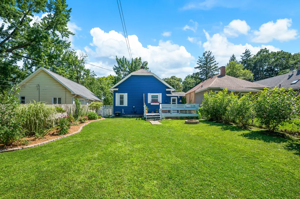 913 Wolcott Avenue St. Joseph City MI 49085