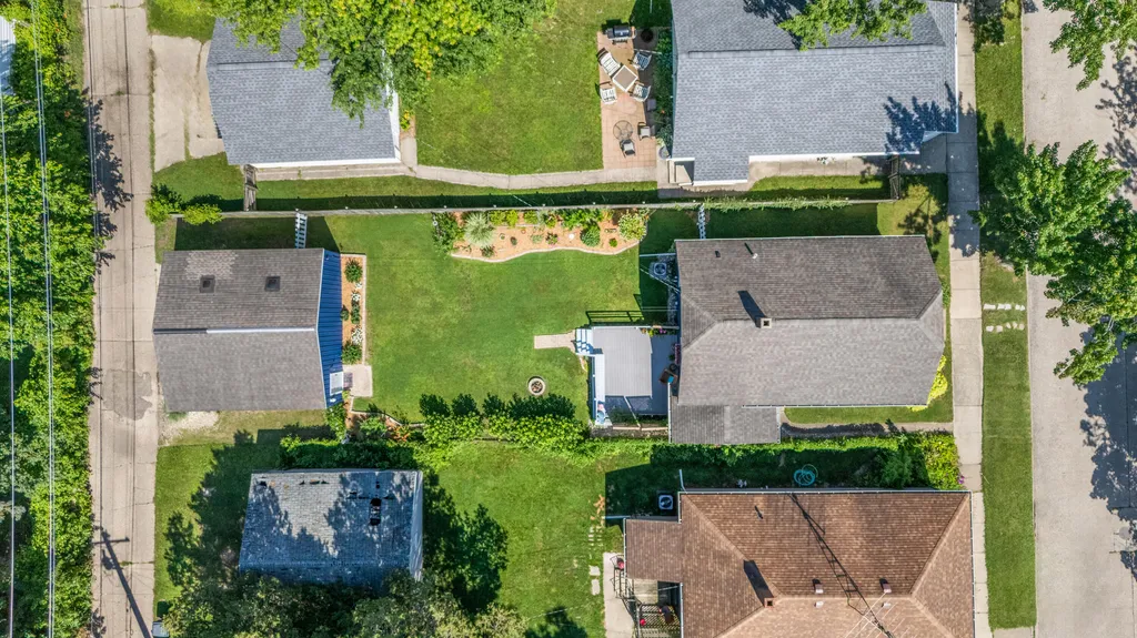 913 Wolcott Avenue St. Joseph City MI 49085