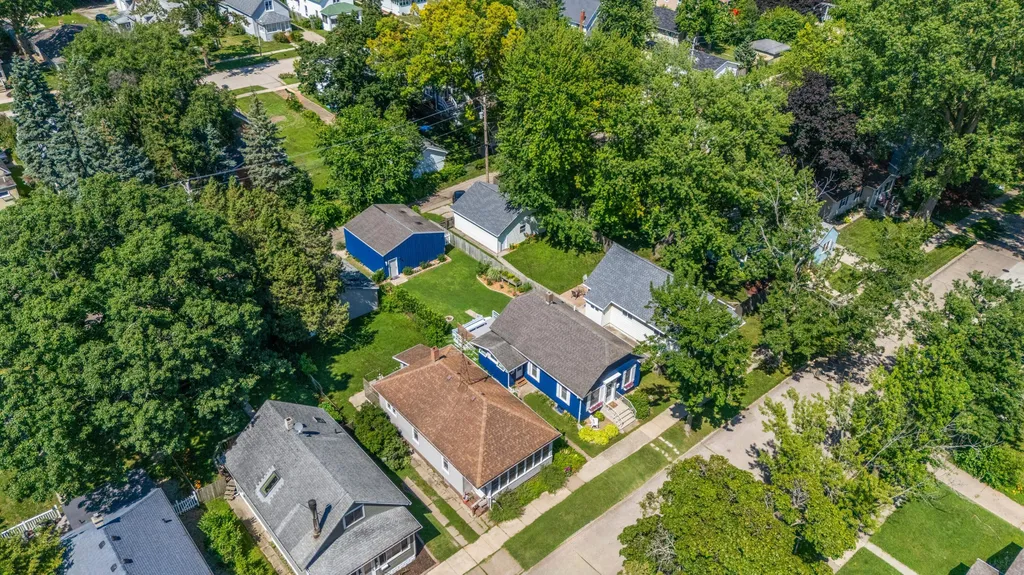 913 Wolcott Avenue St. Joseph City MI 49085