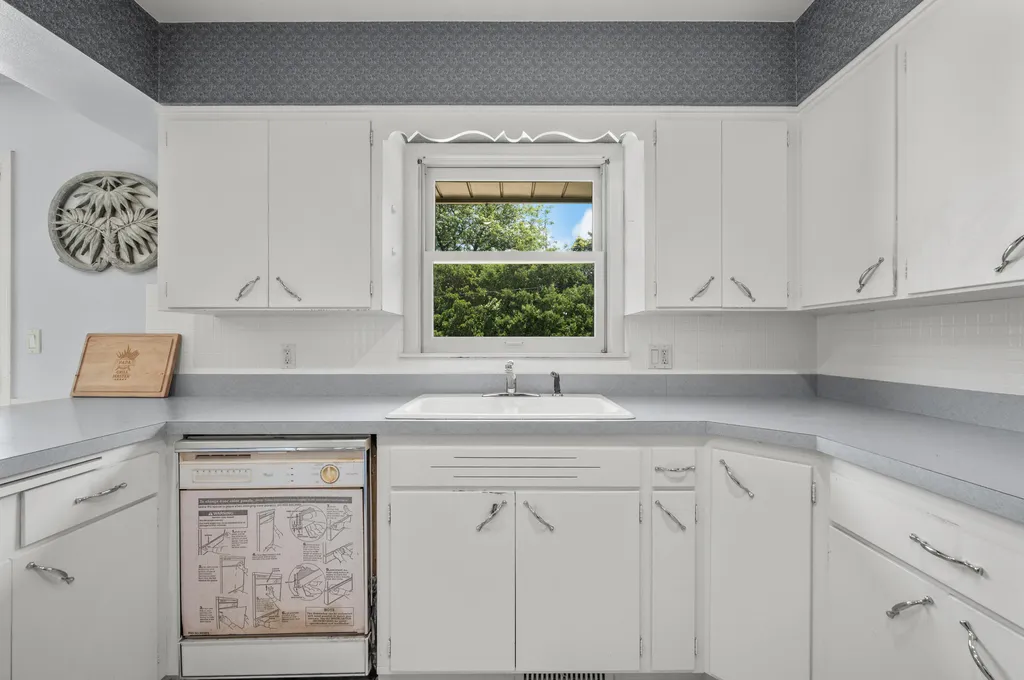 2807 Sunnydale Drive St. Joseph City MI 49085