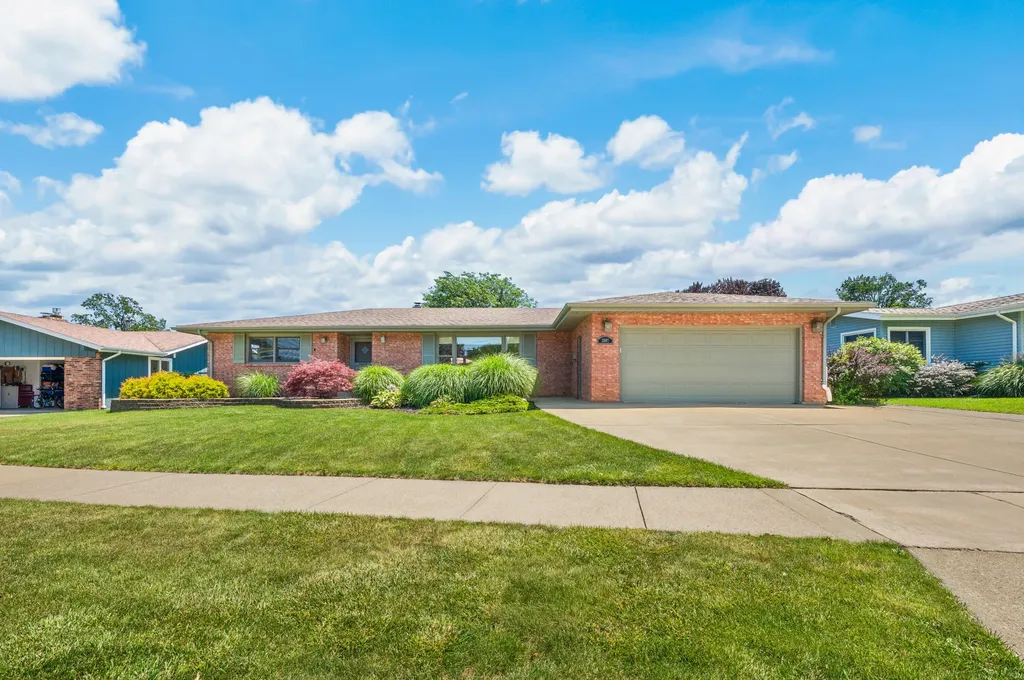 2807 Sunnydale Drive St. Joseph City MI 49085