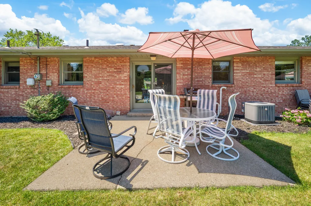 2807 Sunnydale Drive St. Joseph City MI 49085