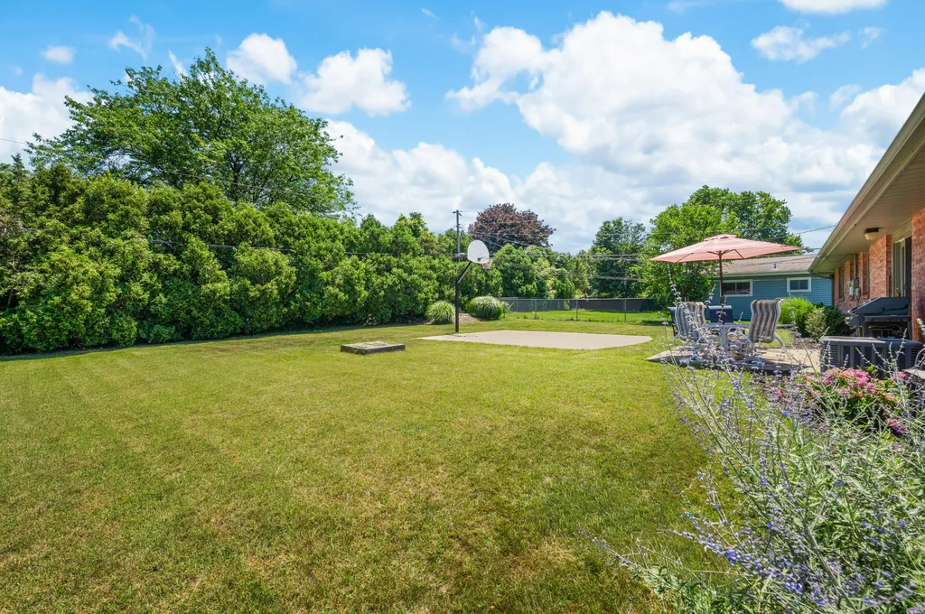 2807 Sunnydale Drive St. Joseph City MI 49085