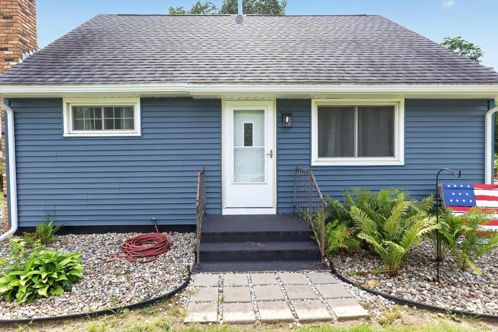68958 Claire Street Edwardsburg Village MI 49112