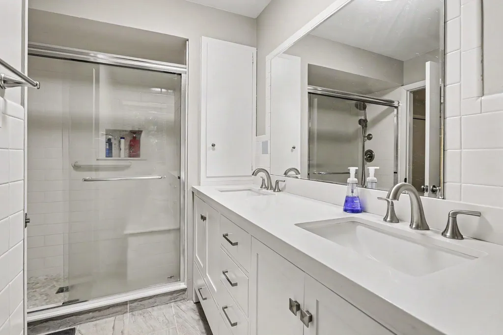 3051 Bluffwood Place St. Joseph Charter Township MI 49085