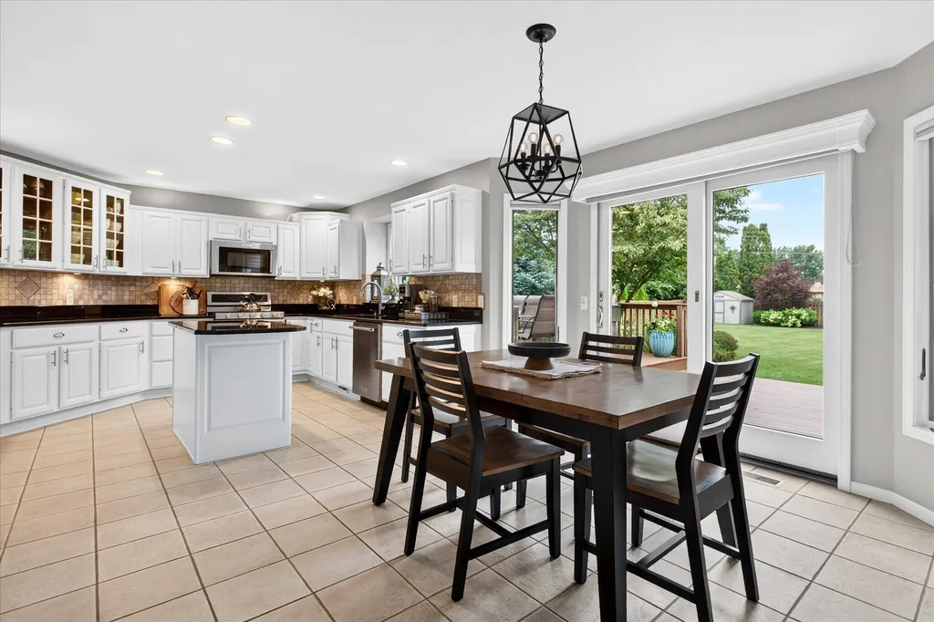 1411 Old Farm Lane Lincoln Charter Township MI 49085