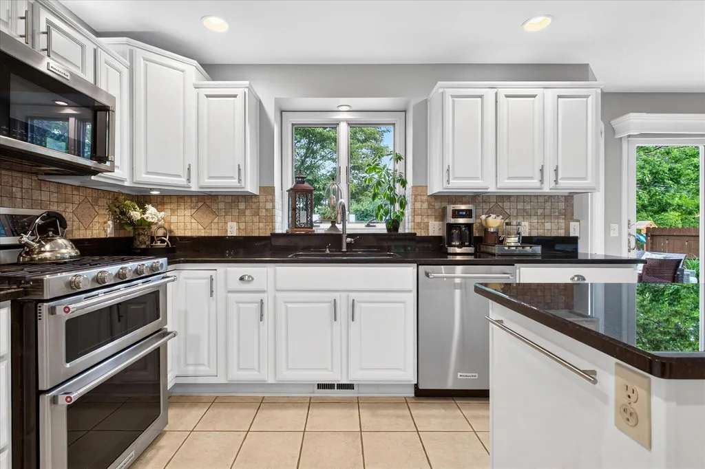1411 Old Farm Lane Lincoln Charter Township MI 49085