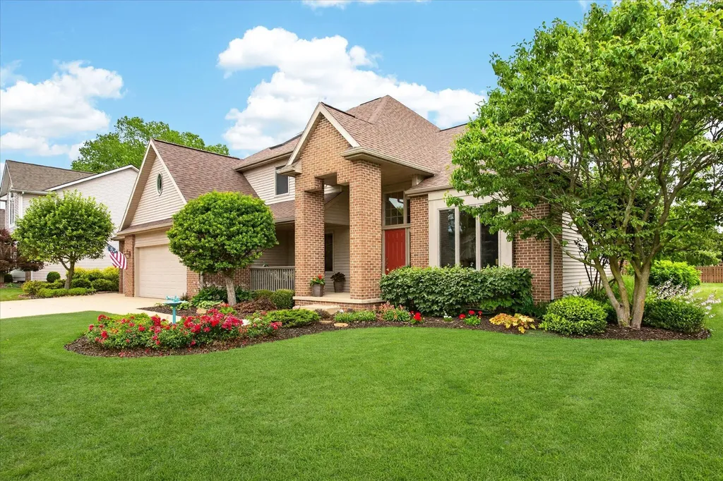 1411 Old Farm Lane Lincoln Charter Township MI 49085