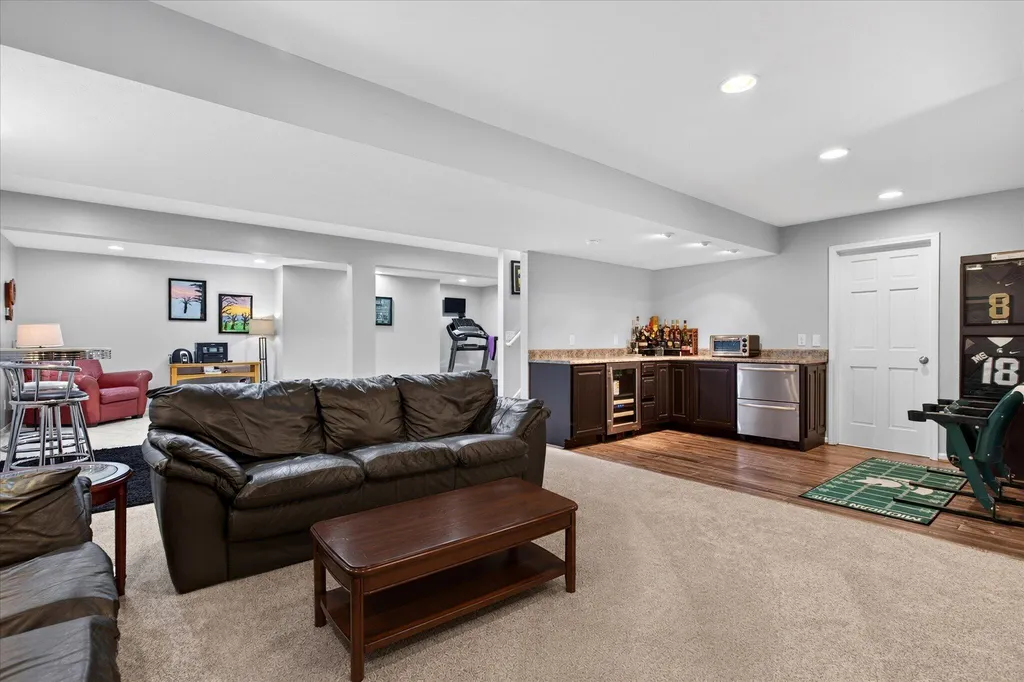 1411 Old Farm Lane Lincoln Charter Township MI 49085