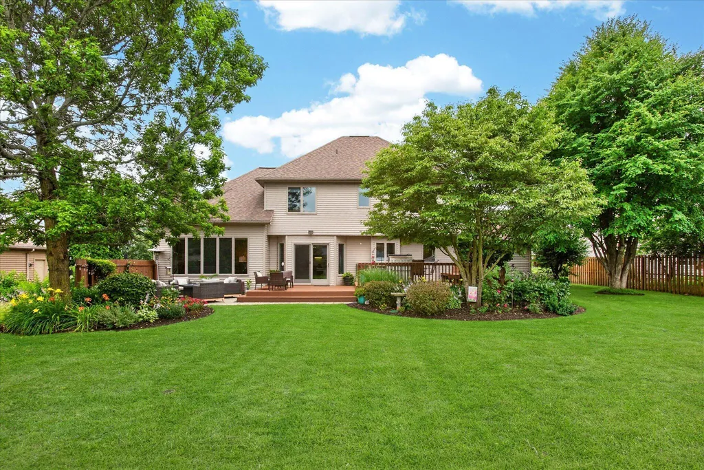 1411 Old Farm Lane Lincoln Charter Township MI 49085