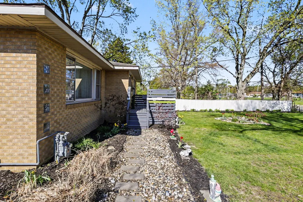 342 E Napier Avenue Benton Charter Township MI 49022