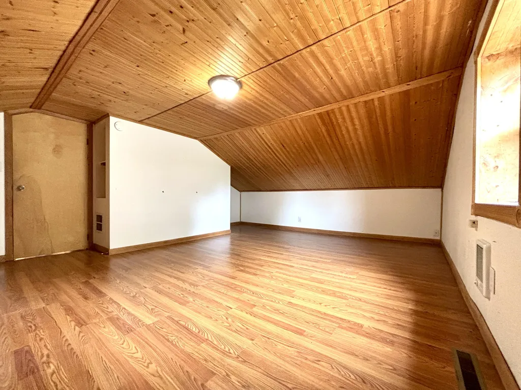 210 E Ash Street Three Oaks Village MI 49128