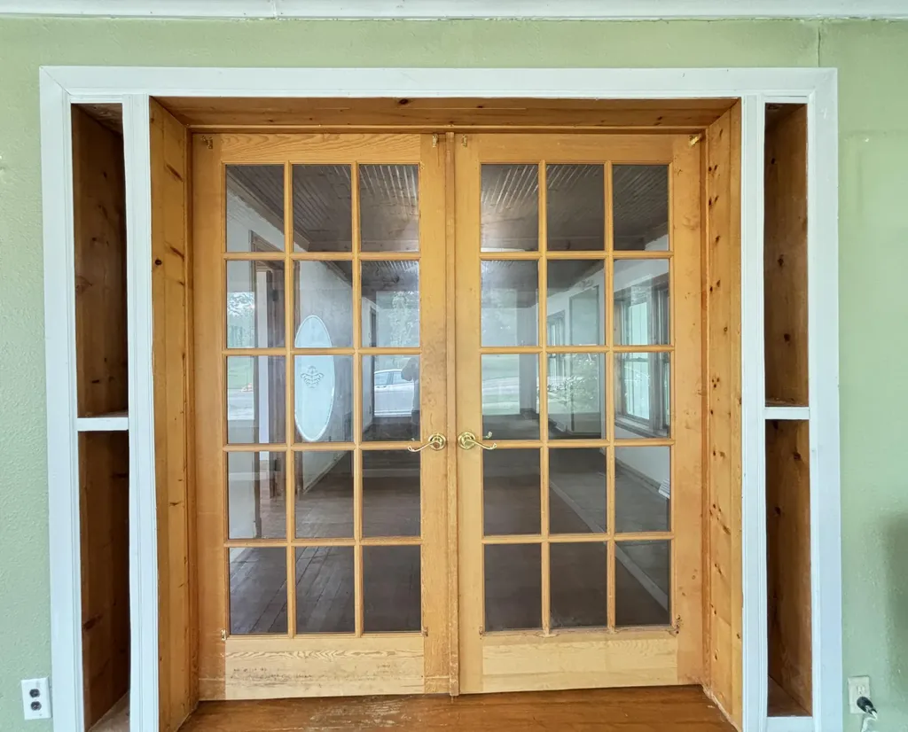 210 E Ash Street Three Oaks Village MI 49128
