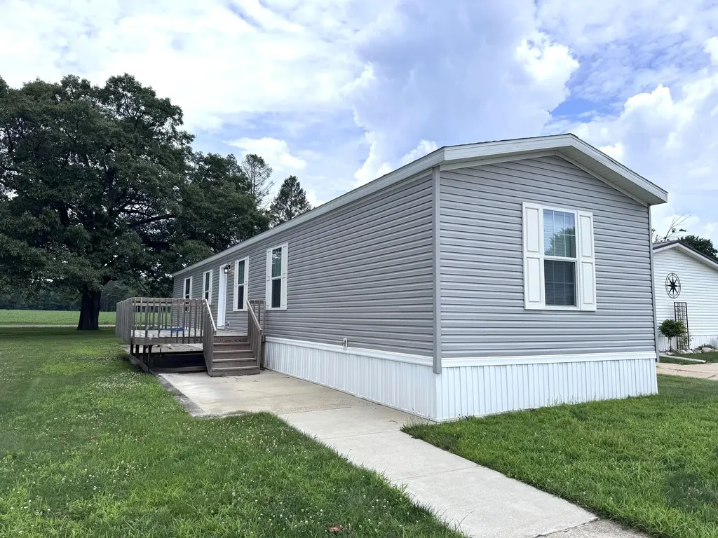 69205 Garver Lake Road Edwardsburg Village MI 49112