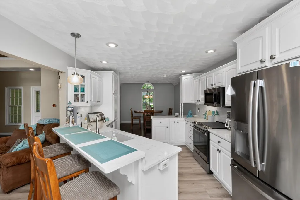 55526 S Thompson Lane Park Township MI 49093