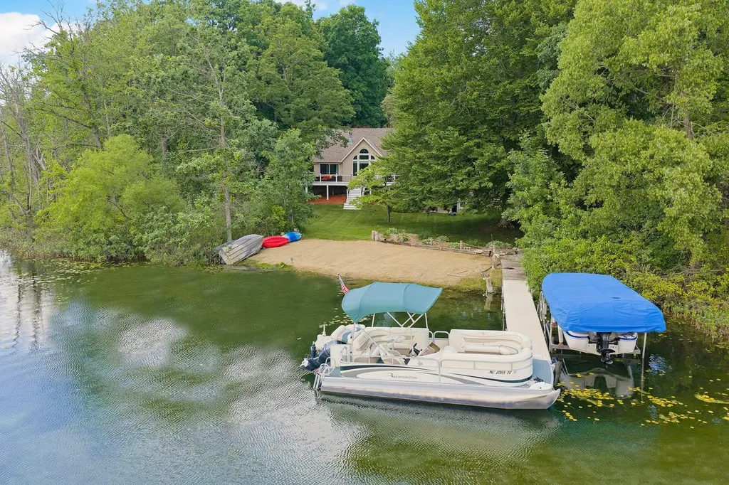 55526 S Thompson Lane Park Township MI 49093