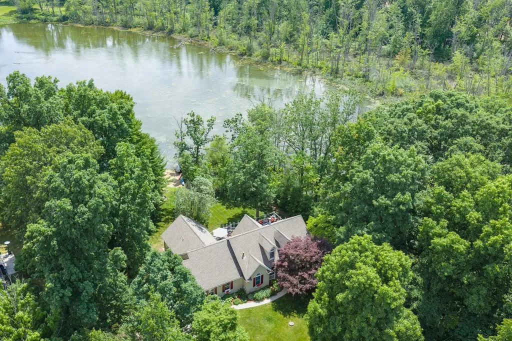 55526 S Thompson Lane Park Township MI 49093