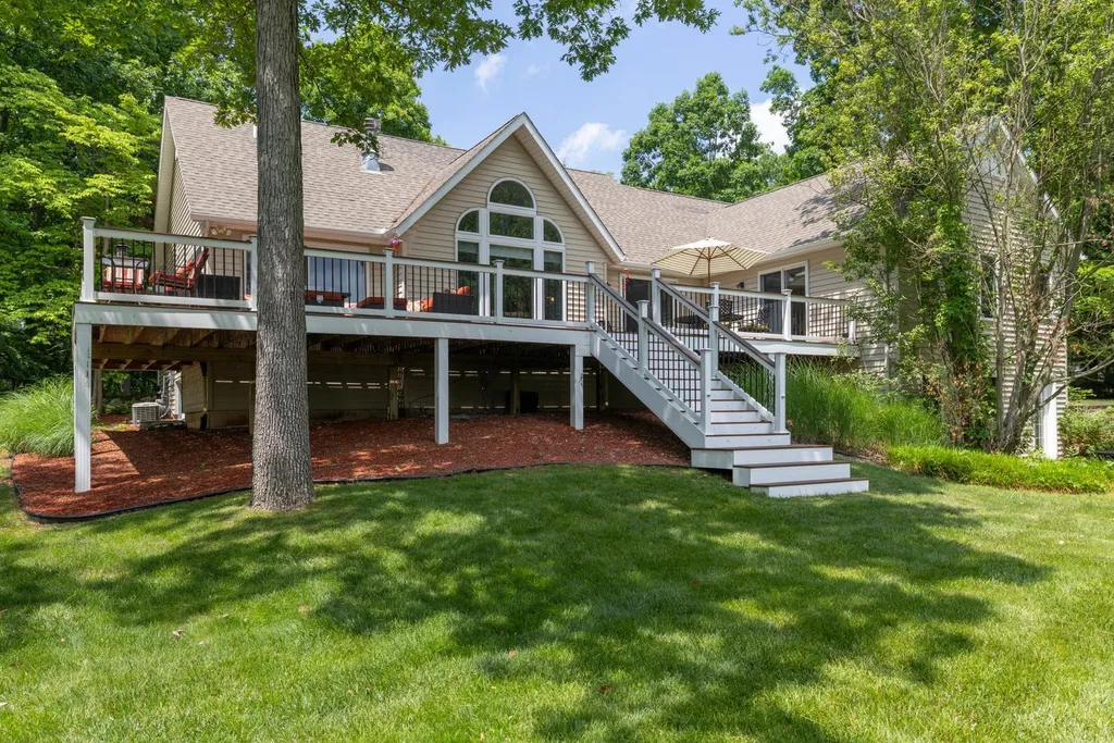 55526 S Thompson Lane Park Township MI 49093