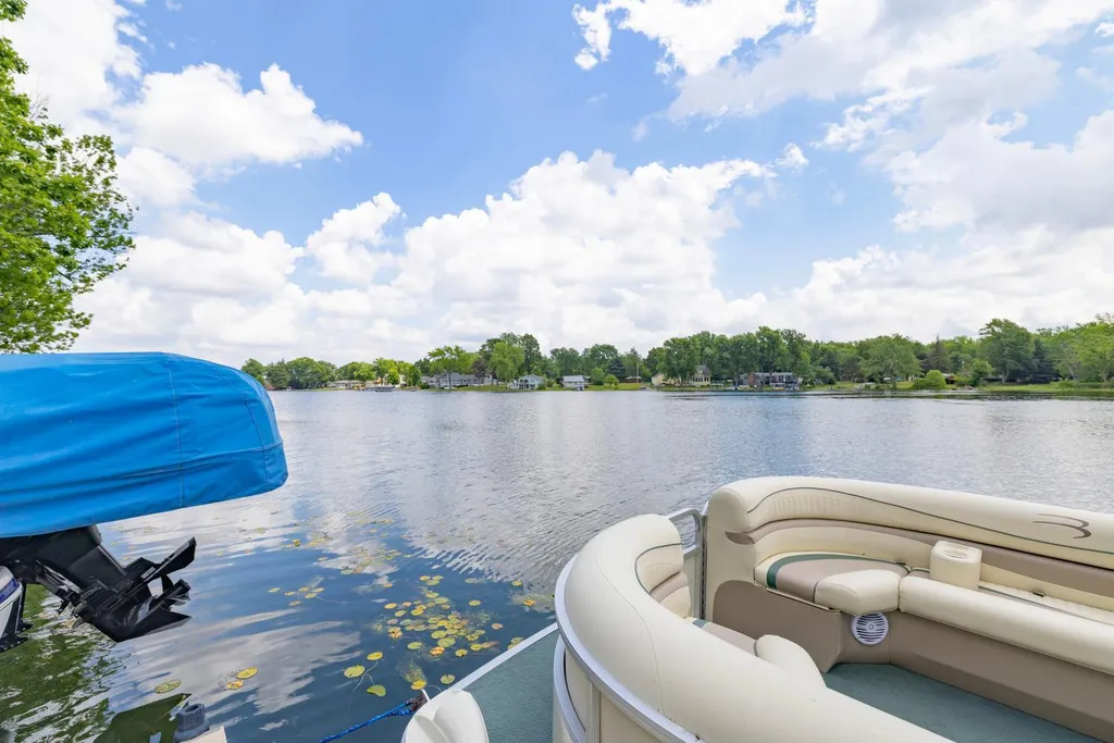 55526 S Thompson Lane Park Township MI 49093