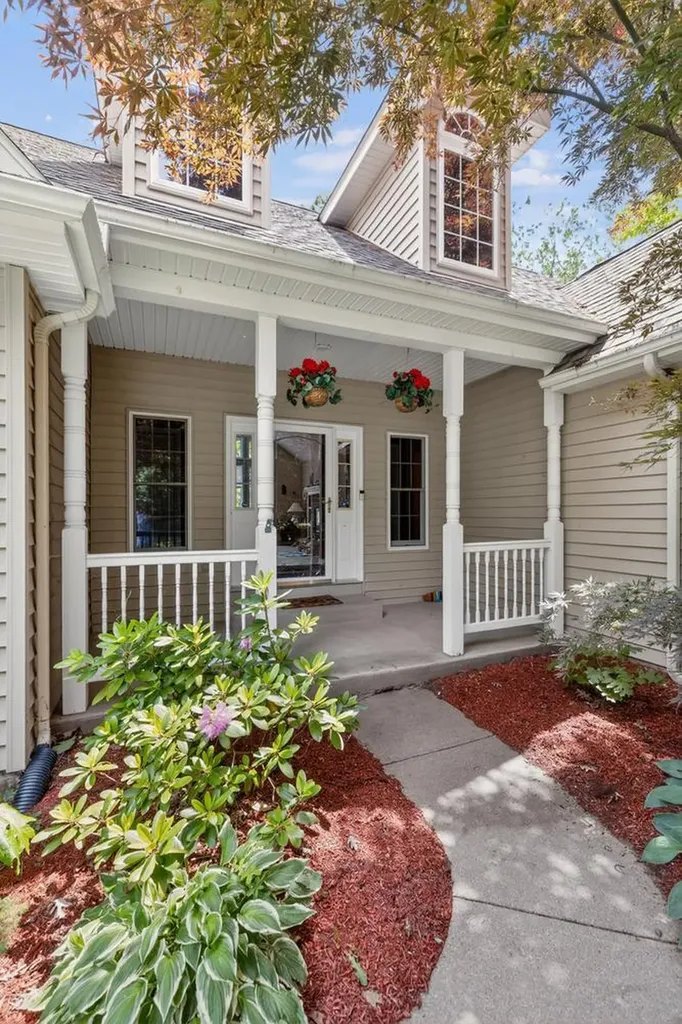 55526 S Thompson Lane Park Township MI 49093
