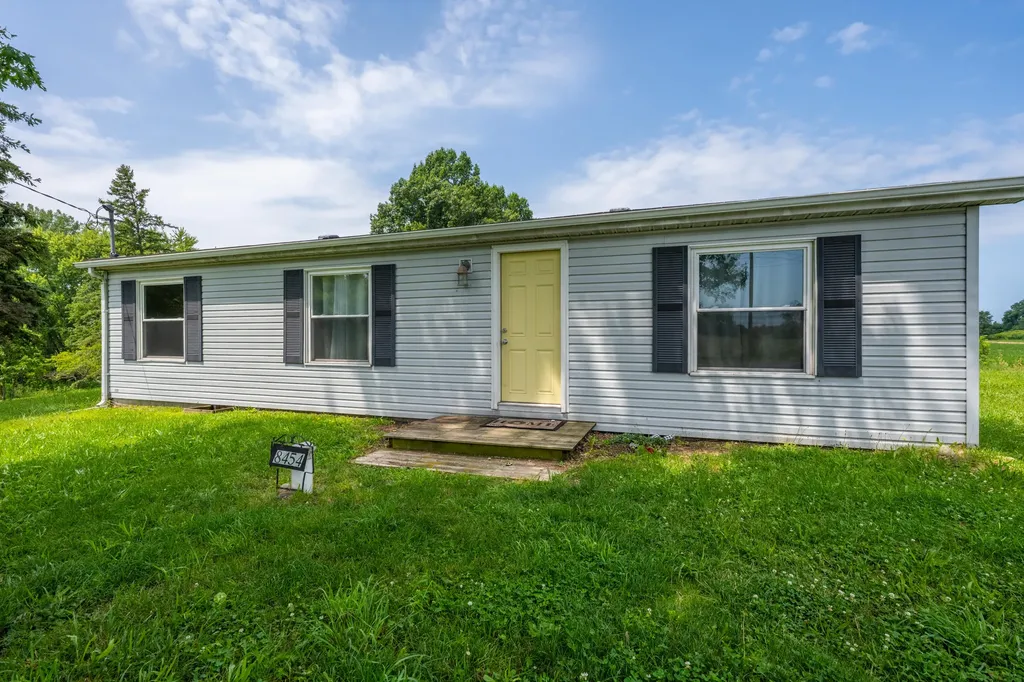 8454 Eau Claire Road Berrien Township MI 49102