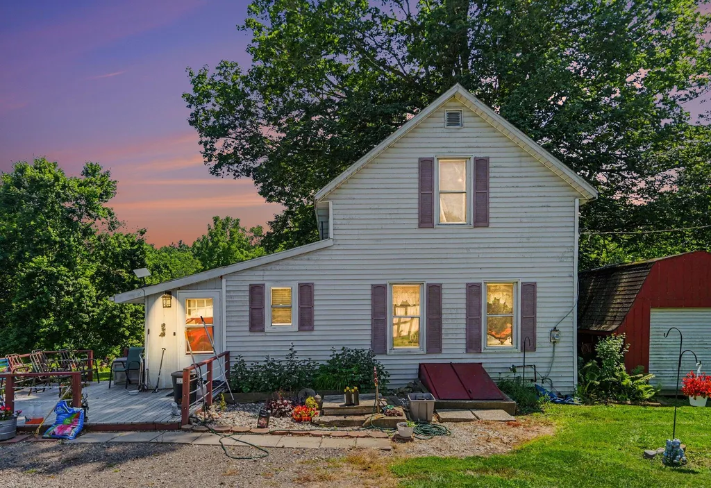 829 E Wagner Road Buchanan Township MI 49107
