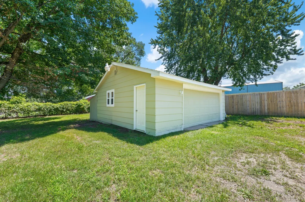 7333 M-139 Oronoko Charter Township MI 49103